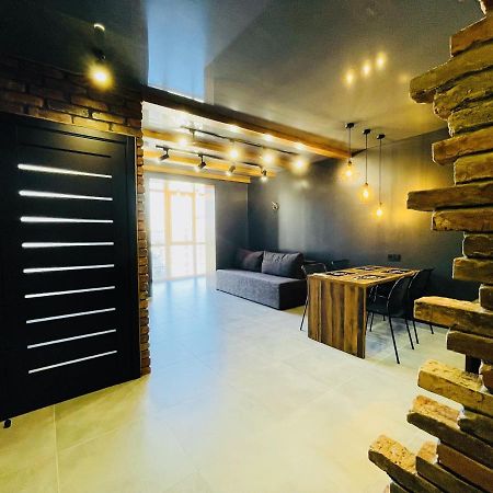 Loft В River Park З Джакузі Dnipro Esterno foto