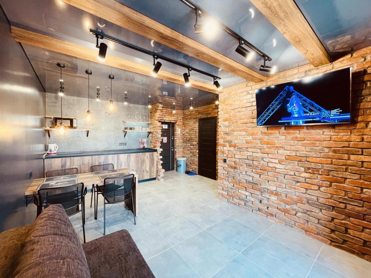 Loft В River Park З Джакузі Dnipro Esterno foto