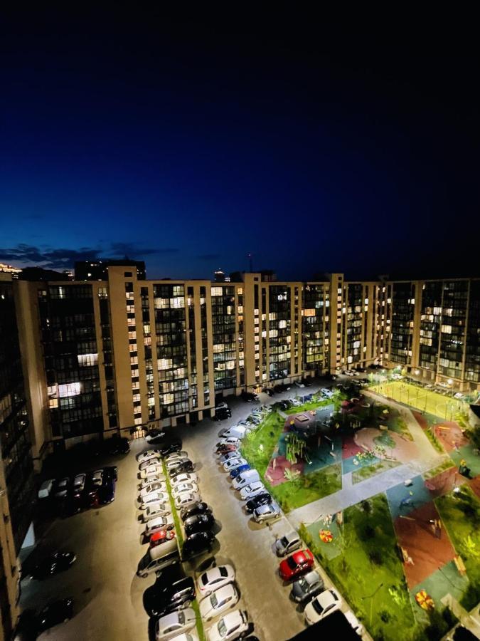 Loft В River Park З Джакузі Dnipro Esterno foto