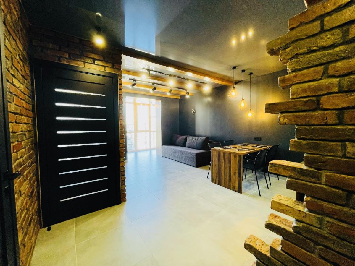 Loft В River Park З Джакузі Dnipro Esterno foto